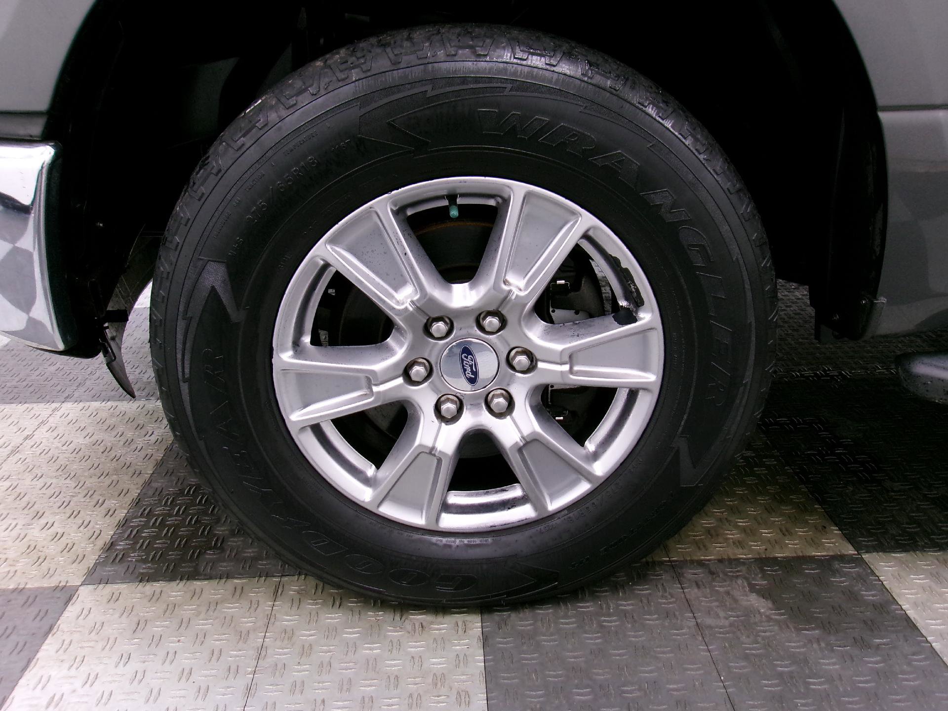 Used 2015 Ford F150 XLT w/ Equipment Group 302A Luxury image 16