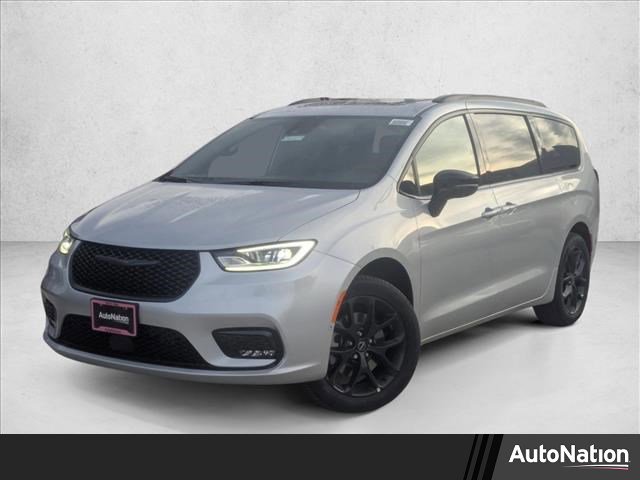 New 2026 Chrysler Pacifica Limited w/ S Appearance Package image 1