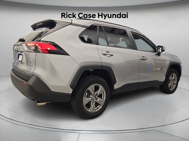 Used 2023 Toyota RAV4 XLE image 8