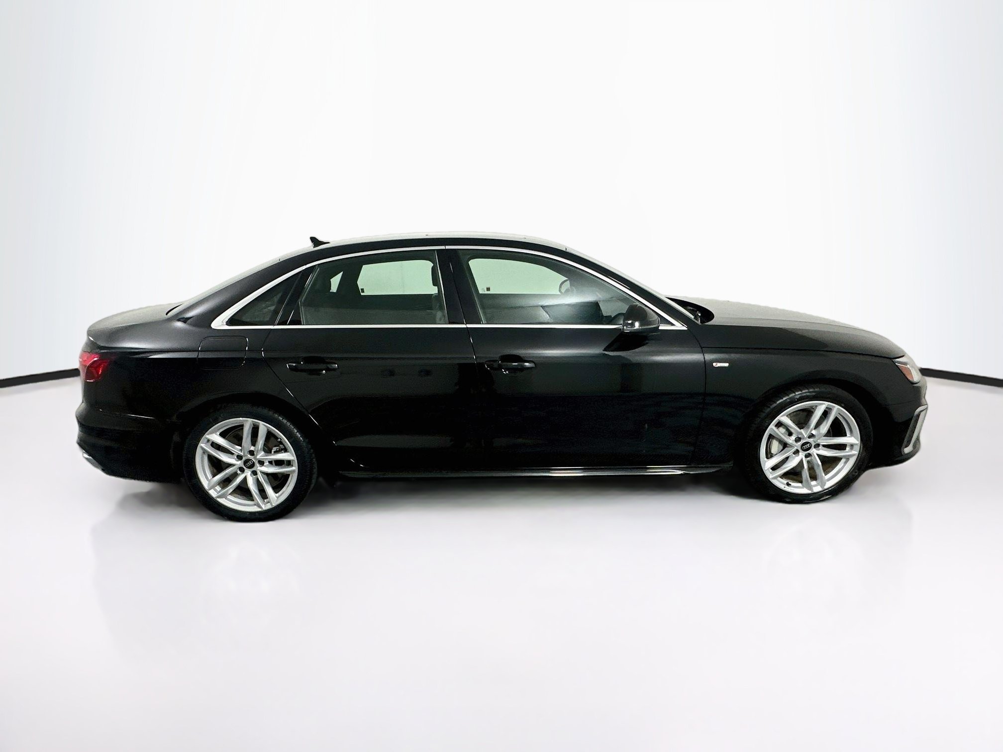 Used 2024 Audi A4 2.0T Premium Plus AWD/4WD image 10