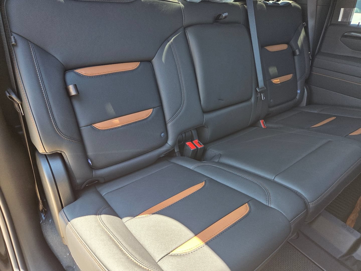 New 2026 GMC Sierra 2500 AT4 w/ AT4 Premium Plus Package AWD/4WD image 27