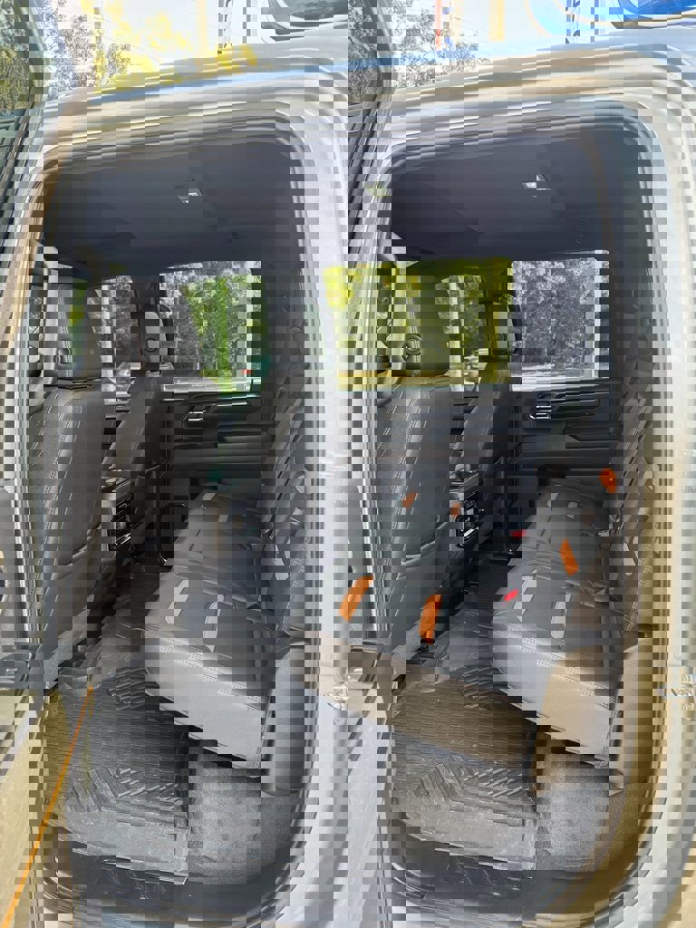 Used 2024 GMC Sierra 2500 AT4 w/ AT4 Preferred Package image 12