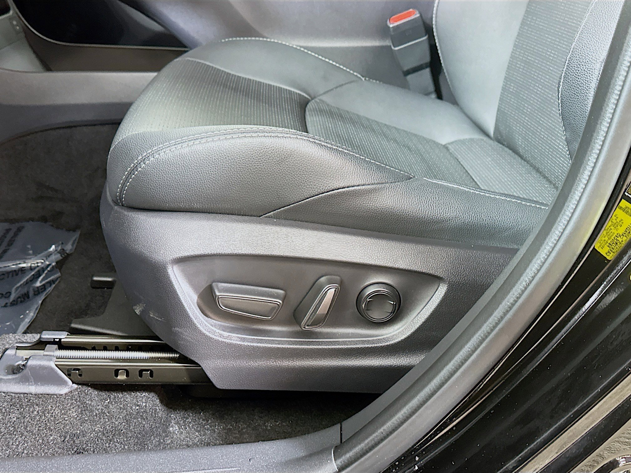 Used 2024 Toyota bZ4X Limited w/ Weather Package image 18