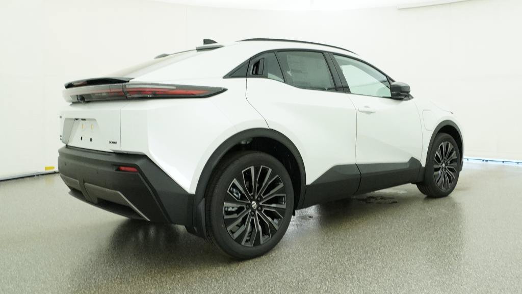 New 2026 Toyota C-HR AWD/4WD image 28