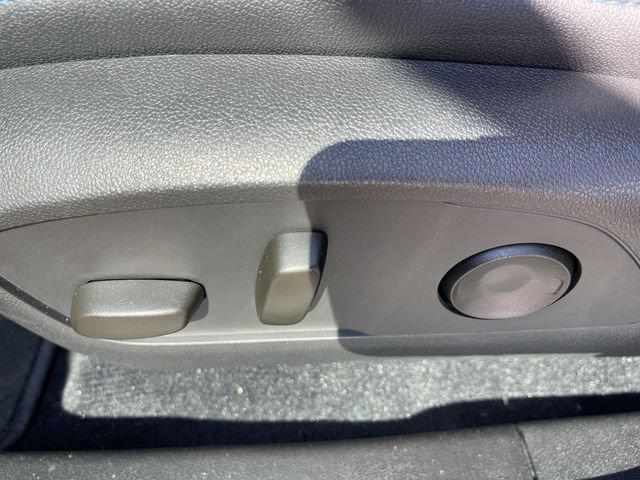New 2026 Chevrolet Equinox EV LT FWD image 12