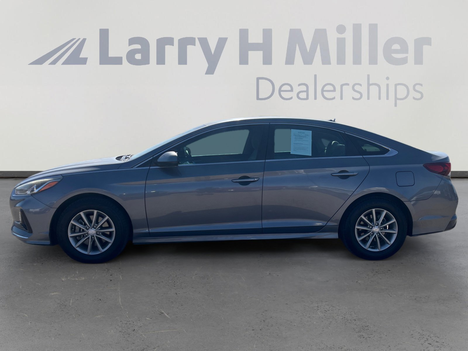 Used 2019 Hyundai Sonata SE FWD image 2