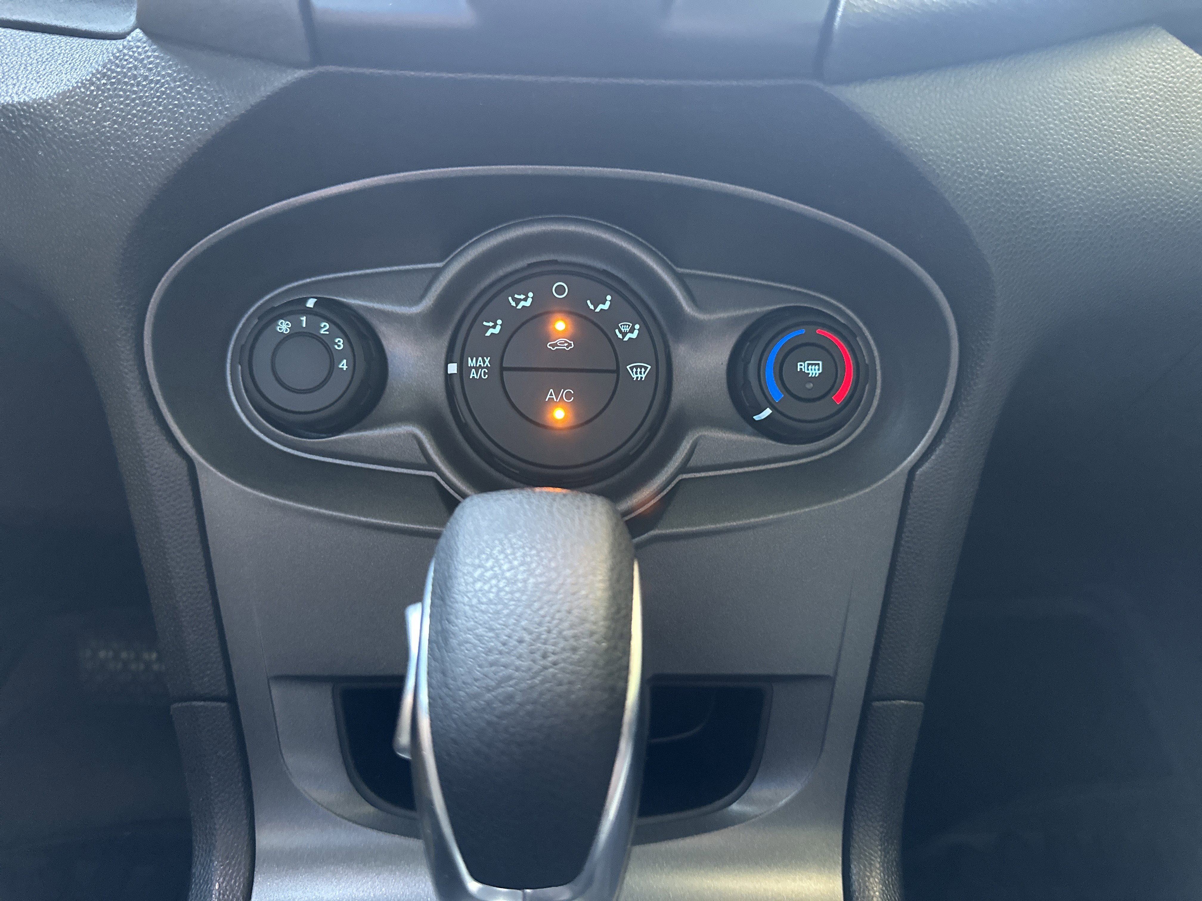 Used 2019 Ford Fiesta S FWD image 30
