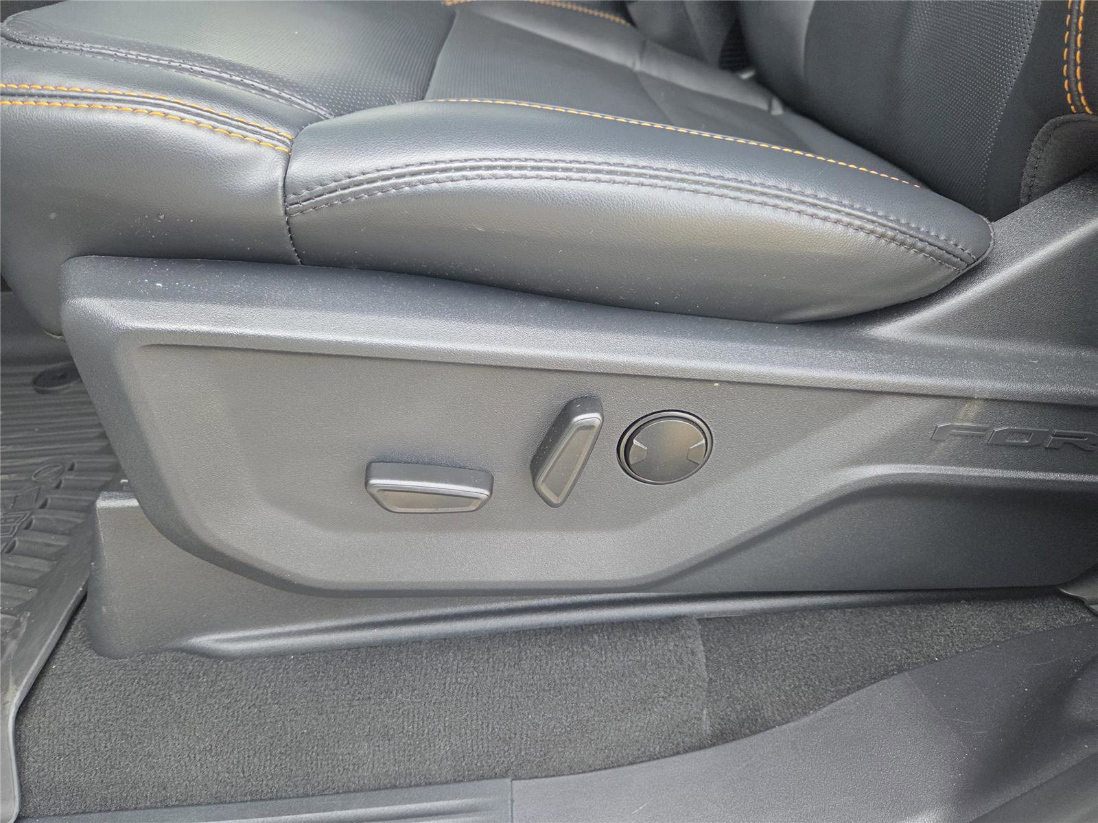 Used 2025 Ford Expedition Tremor image 12