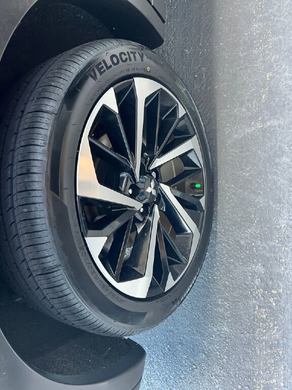 Used 2023 Mitsubishi Outlander SE image 26