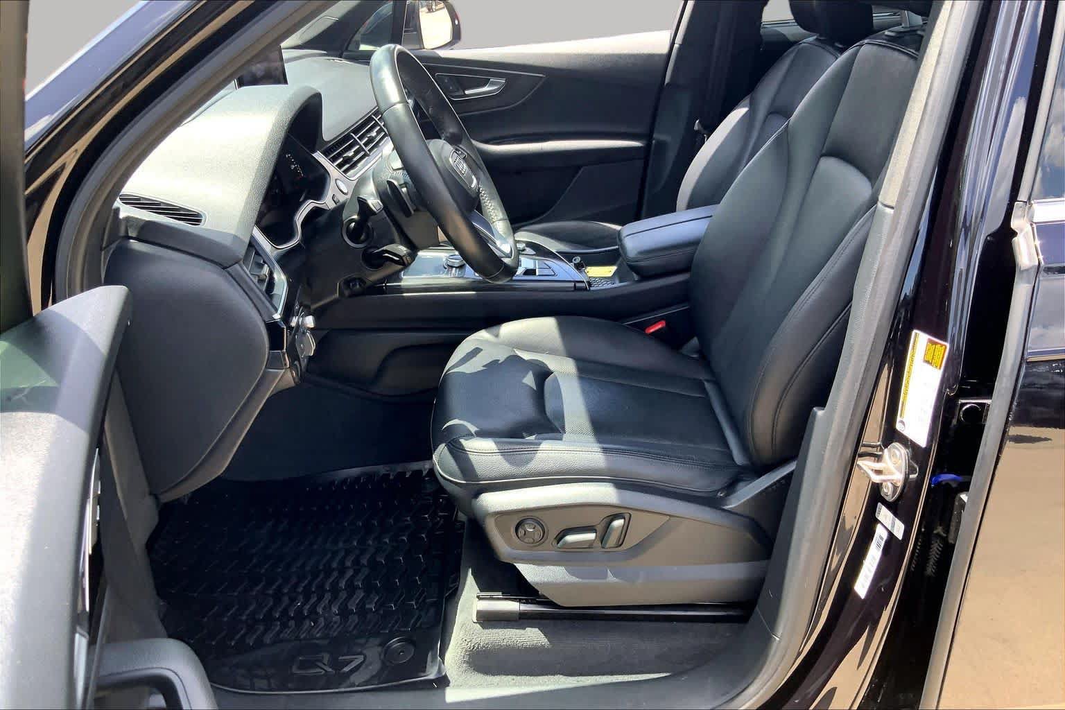 Used 2018 Audi Q7 3.0T Prestige AWD/4WD image 8