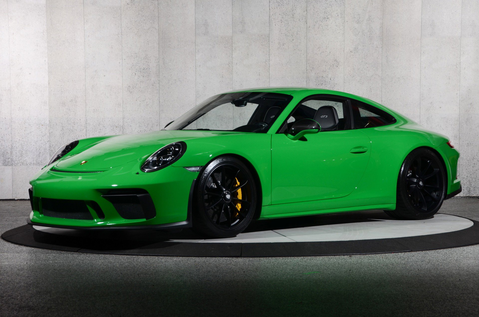 Used 2018 Porsche 911 GT3 RWD image 9