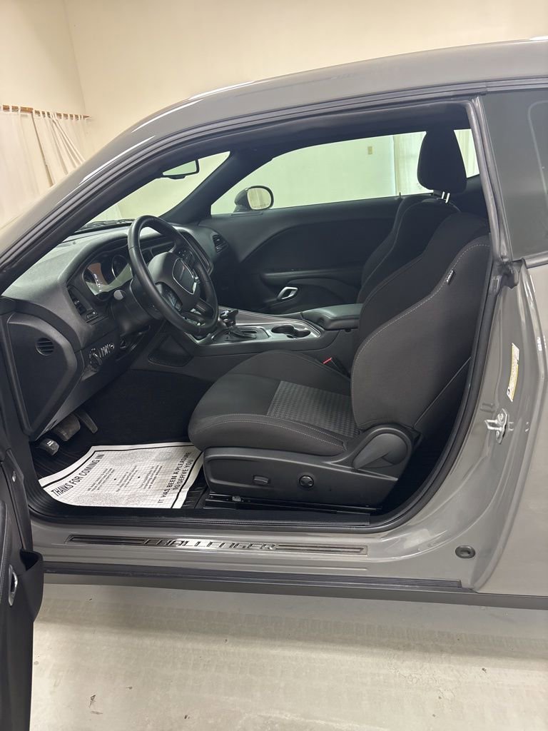 Used 2023 Dodge Challenger GT image 9