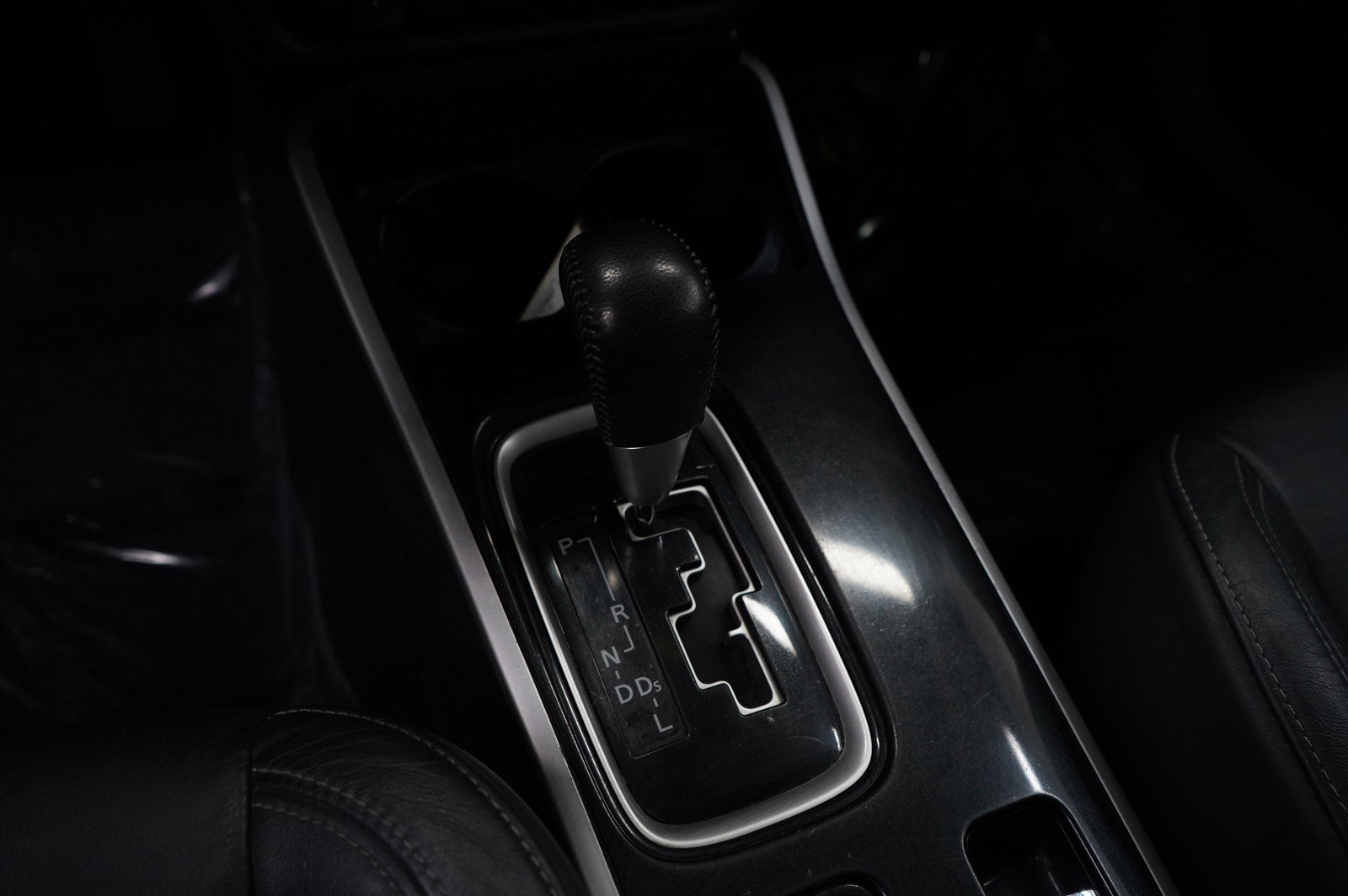 Used 2020 Mitsubishi Outlander SEL image 21