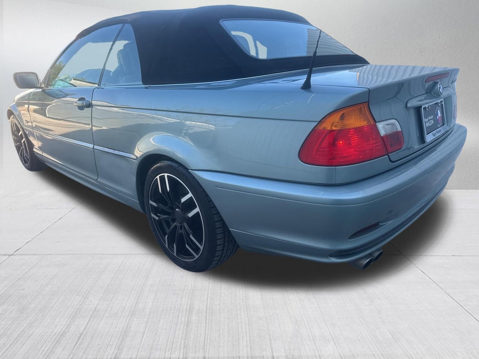 Used 2003 BMW 330Ci Convertible image 13