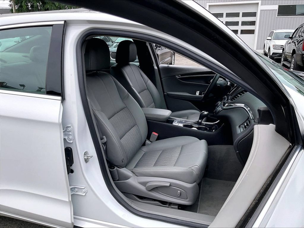 Used 2019 Chevrolet Impala LS FWD image 11