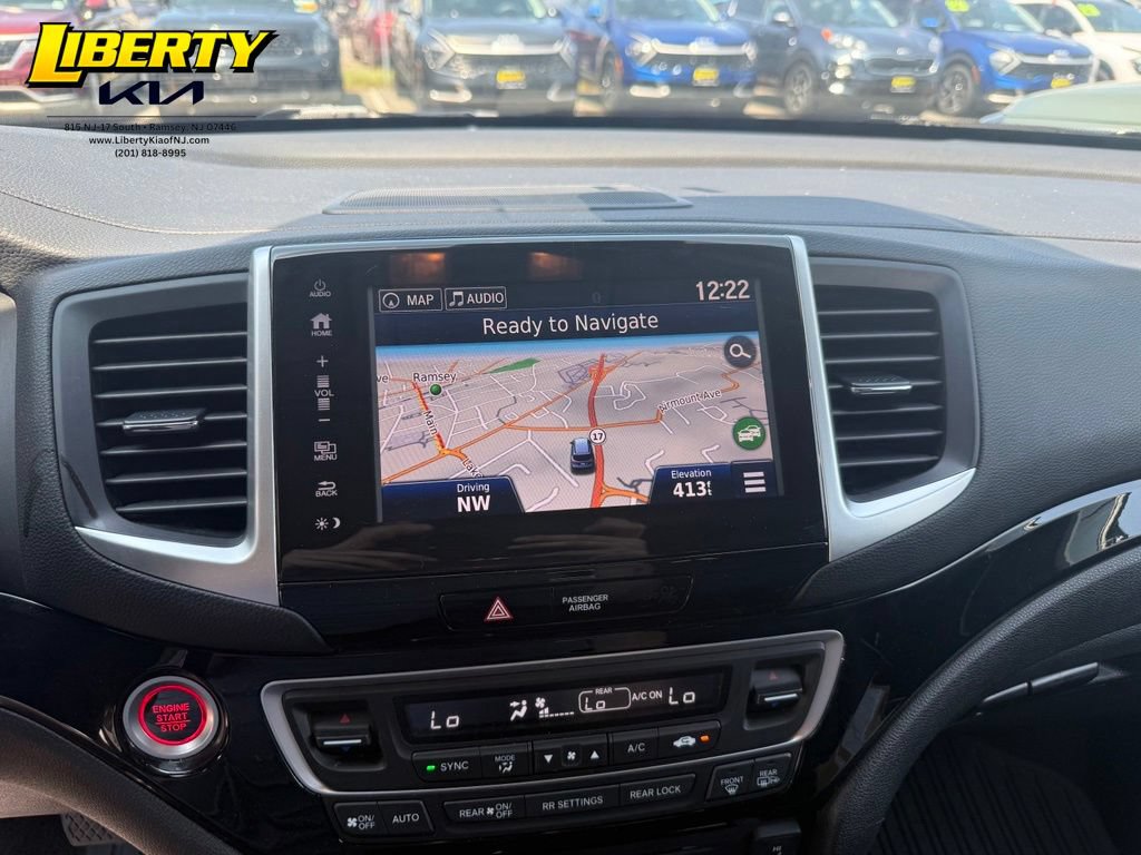 Used 2017 Honda Pilot Touring image 13