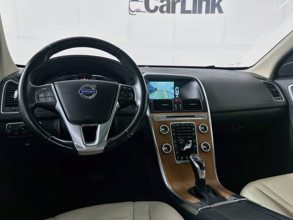 Used 2017 Volvo XC60 T5 Inscription w/ Preferred Option Package AWD/4WD image 27