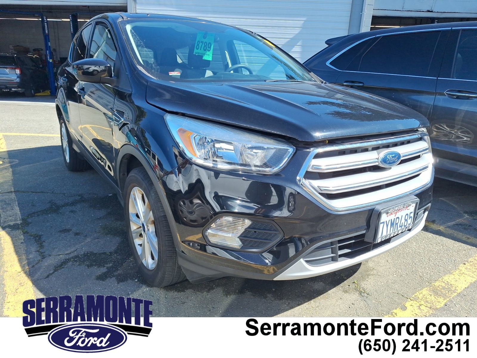 Used 2017 Ford Escape SE FWD image 1