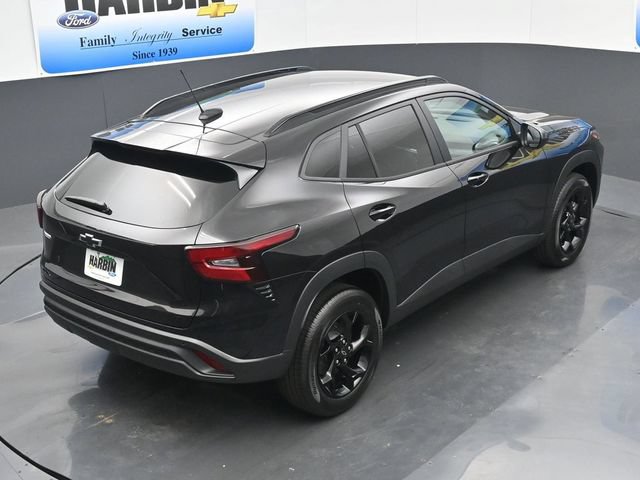 New 2026 Chevrolet Trax LT w/ Driver Confidence Package FWD image 24