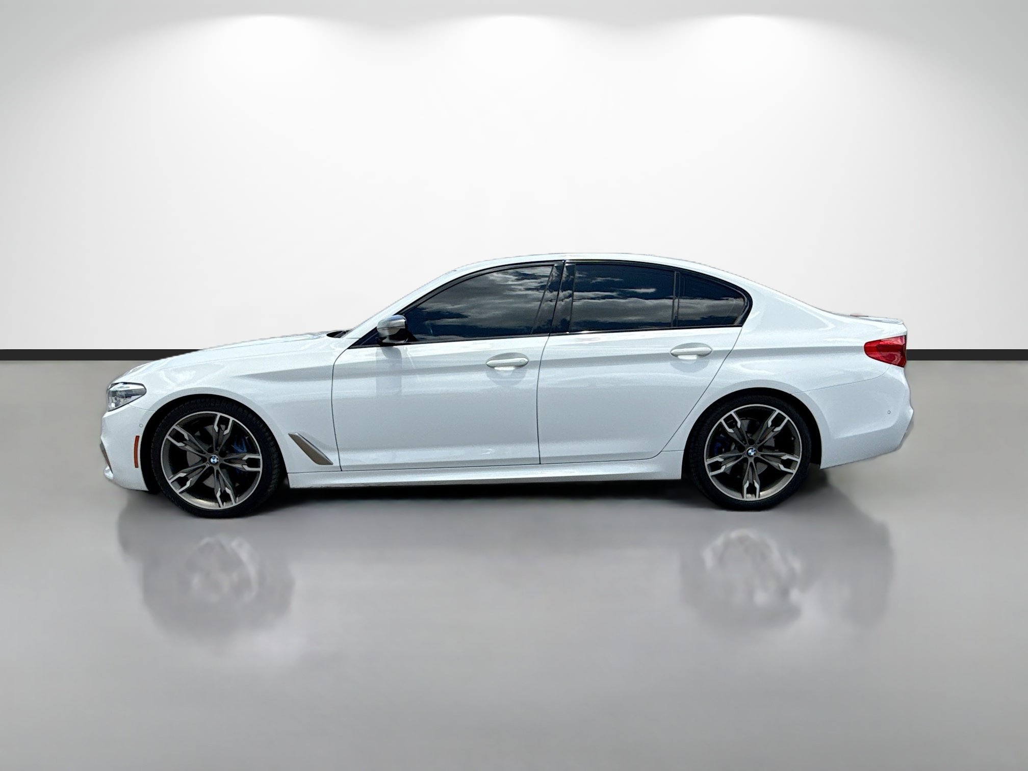 Used 2019 BMW M550i xDrive AWD/4WD image 6