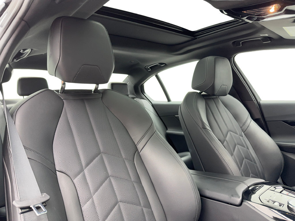 Used 2024 BMW 530i w/ Premium Package RWD image 49
