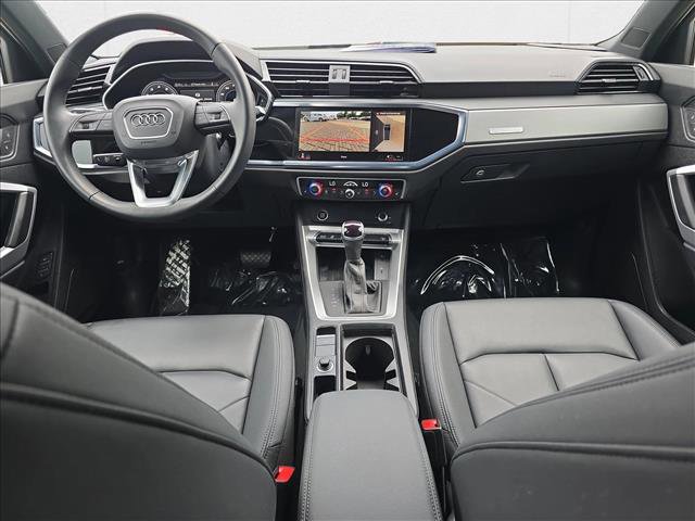 Used 2024 Audi Q3 2.0T Premium Plus w/ Premium Plus Package image 18