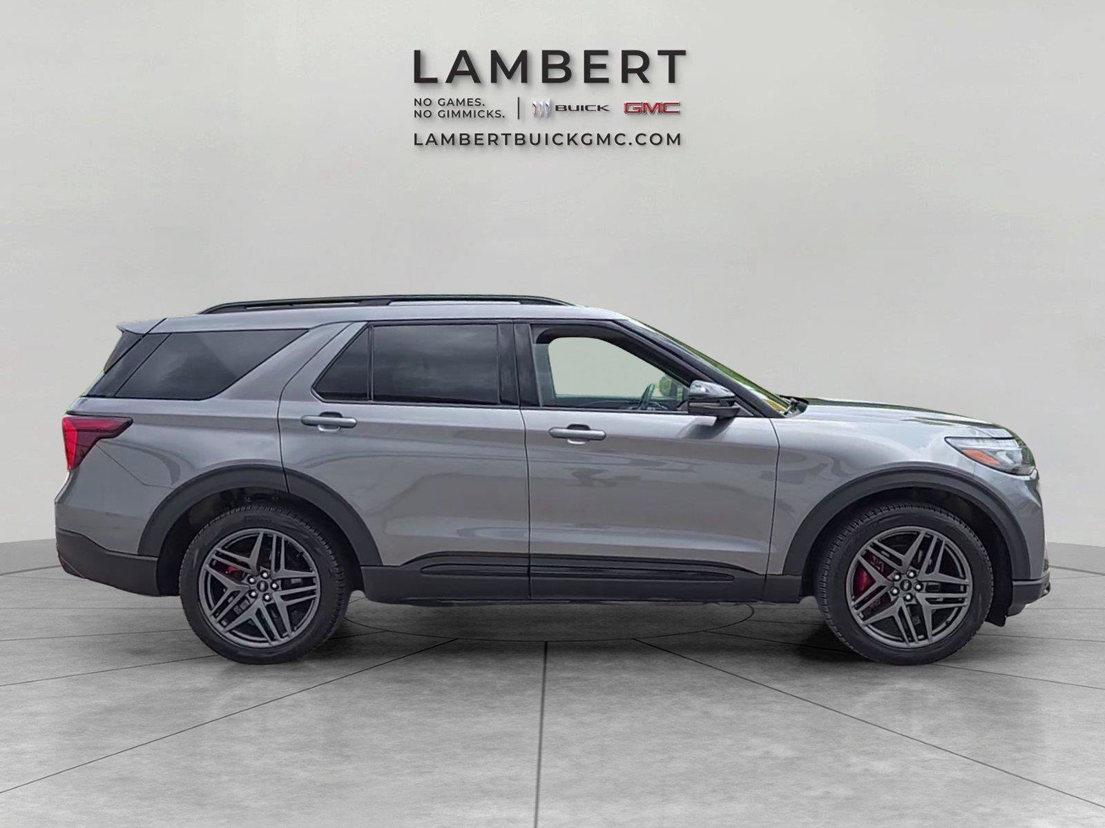 Used 2025 Ford Explorer ST w/ Sun And Sound Package AWD/4WD image 6