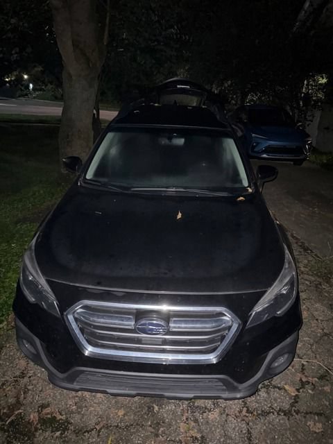 Used 2018 Subaru Outback 2.5i Premium w/ Popular Package #1 AWD/4WD image 4