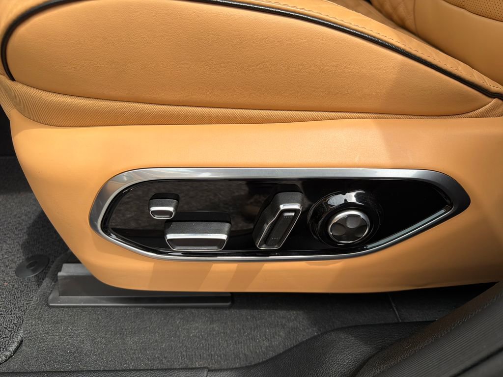 Used 2025 Jeep Grand Cherokee Summit image 31