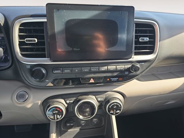 Used 2020 Hyundai Venue SEL w/ Convenience + Premium Package image 6