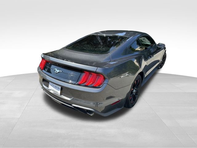 Used 2018 Ford Mustang Coupe image 5