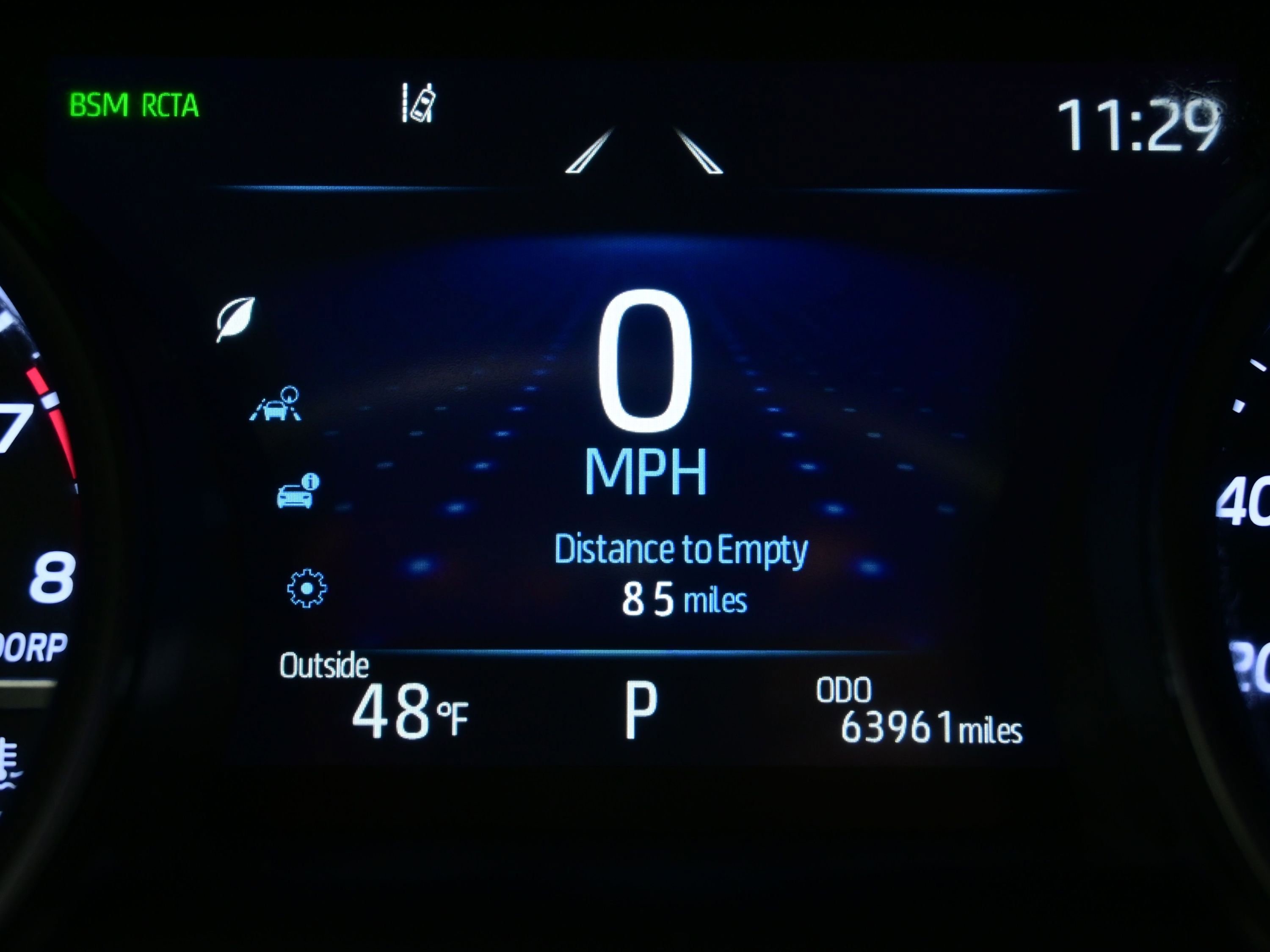 Used 2021 Toyota Camry SE w/ Cold Weather Package image 25