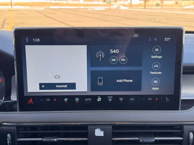 Used 2023 Lincoln Corsair AWD w/ Equipment Group 101A image 19