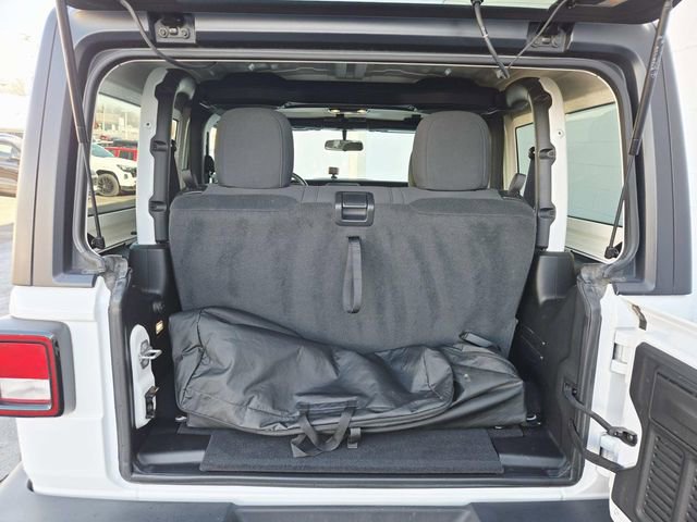 Used 2021 Jeep Wrangler Willys image 11