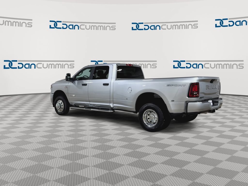 New 2026 RAM 3500 Big Horn AWD/4WD image 6