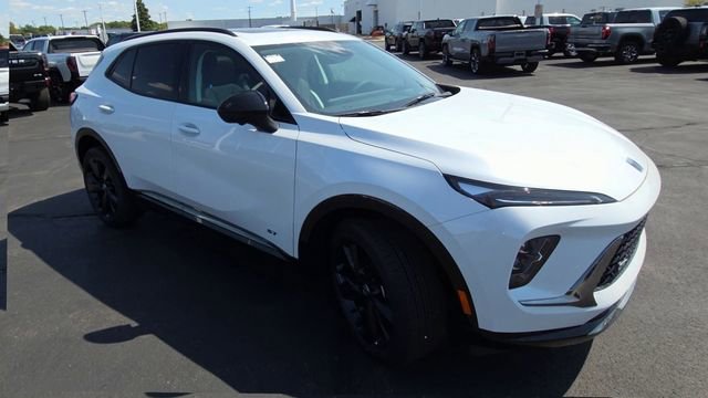 New 2025 Buick Envision Sport Touring image 2