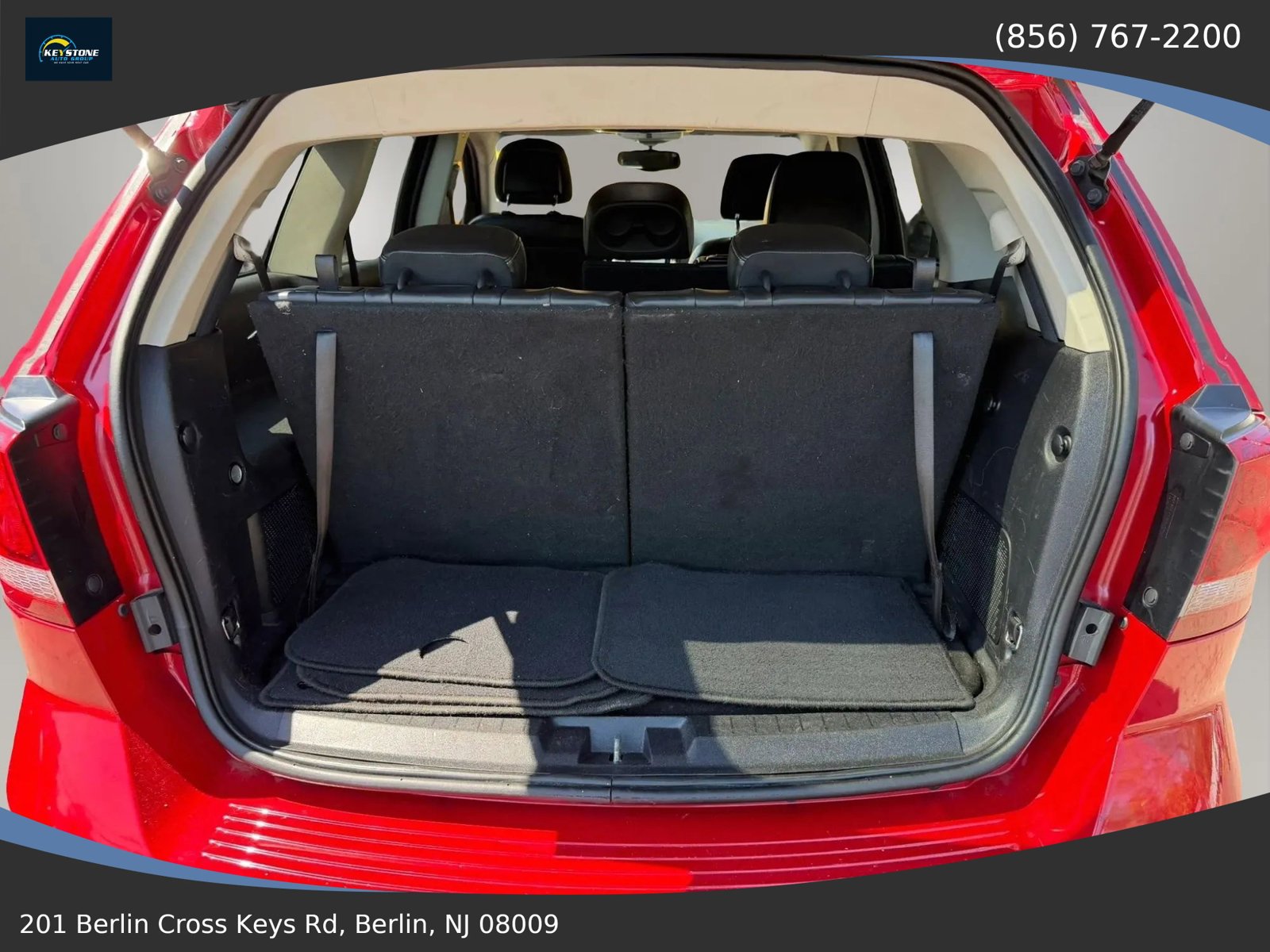 Used 2018 Dodge Journey Crossroad w/ Nav & Sun Group FWD image 13