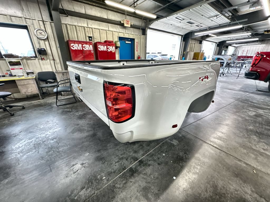Used 2018 Chevrolet Silverado 3500 W/T w/ WT Convenience Package AWD/4WD image 15