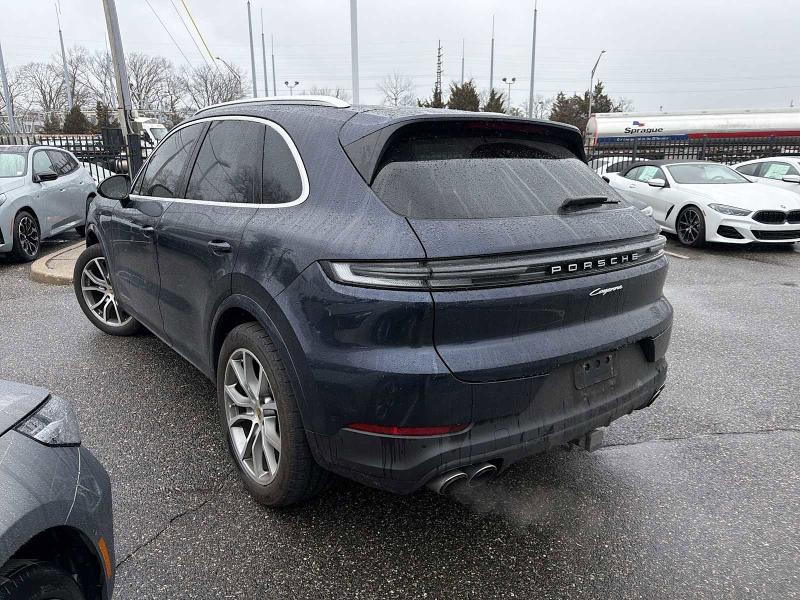 Used 2024 Porsche Cayenne image 4