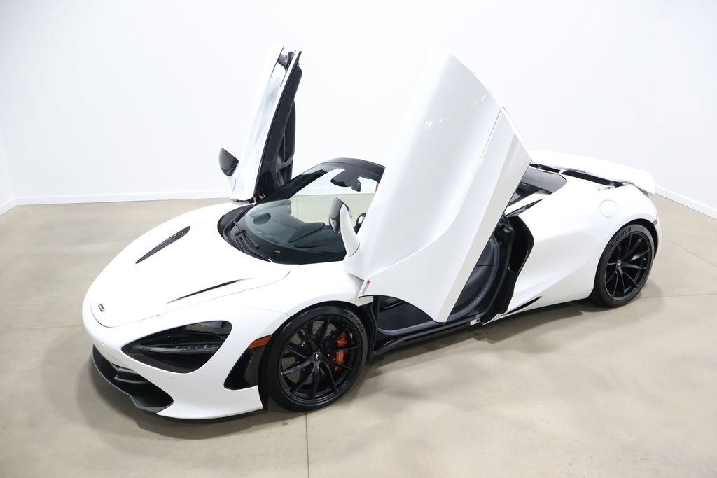 Used 2020 McLaren 720S Spider image 6
