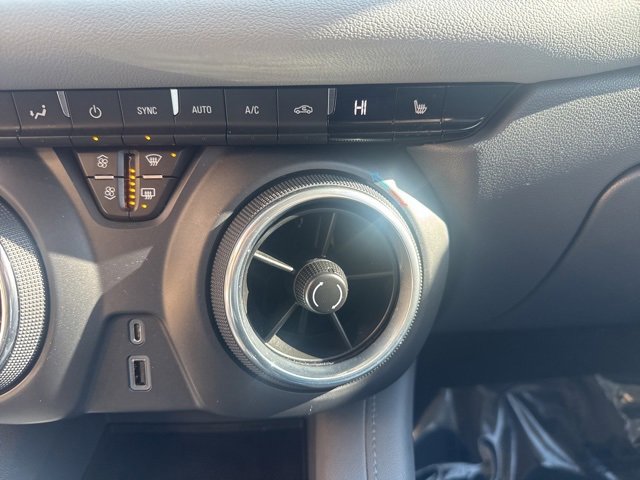 Used 2019 Chevrolet Blazer LT w/ Sun and Wheels Package image 23