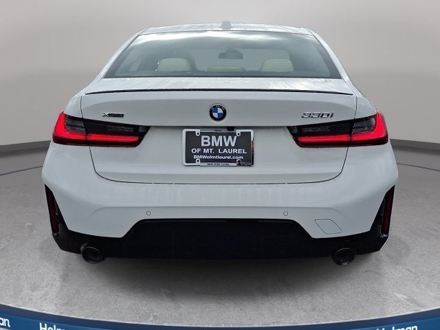 New 2026 BMW 330i xDrive Sedan w/ M Sport Package AWD/4WD image 5