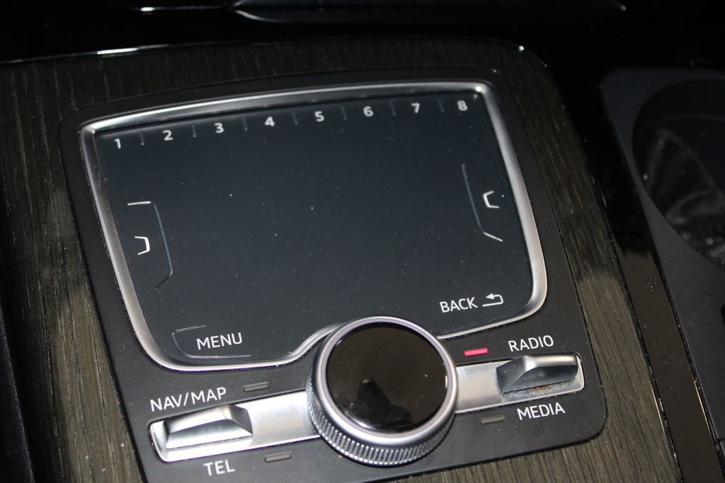 Used 2017 Audi Q7 3.0T Premium Plus image 29