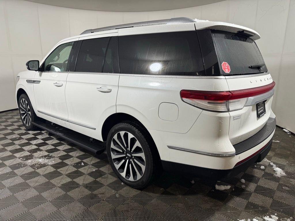 Certified 2023 Lincoln Navigator Reserve image 3