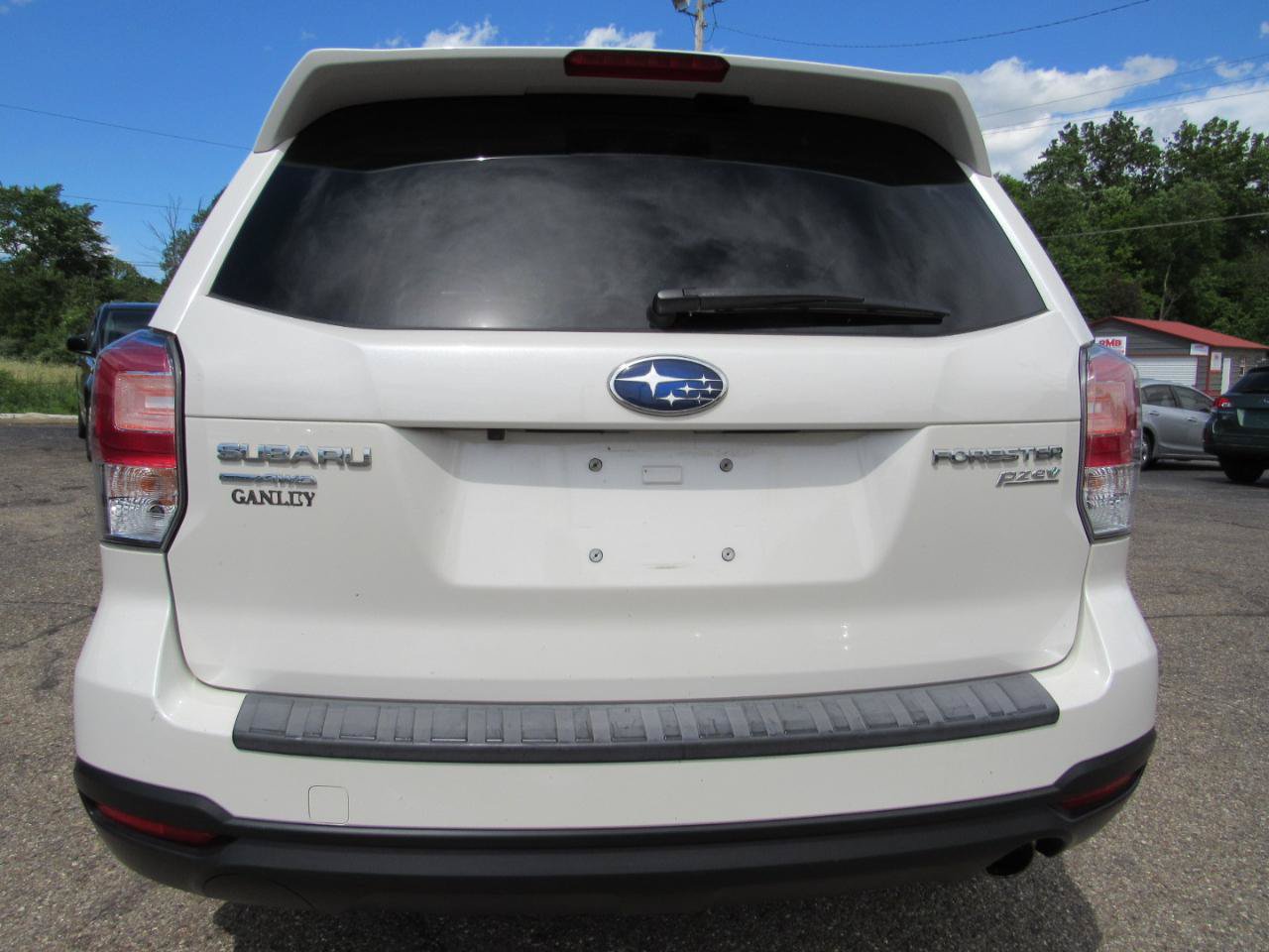 Used 2017 Subaru Forester 2.5i Limited AWD/4WD image 6