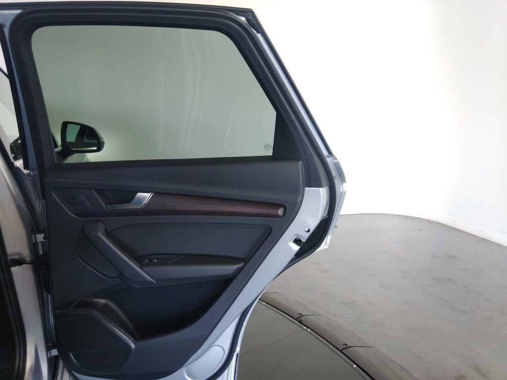 Used 2024 Audi Q5 2.0T Premium w/ Convenience Package image 43