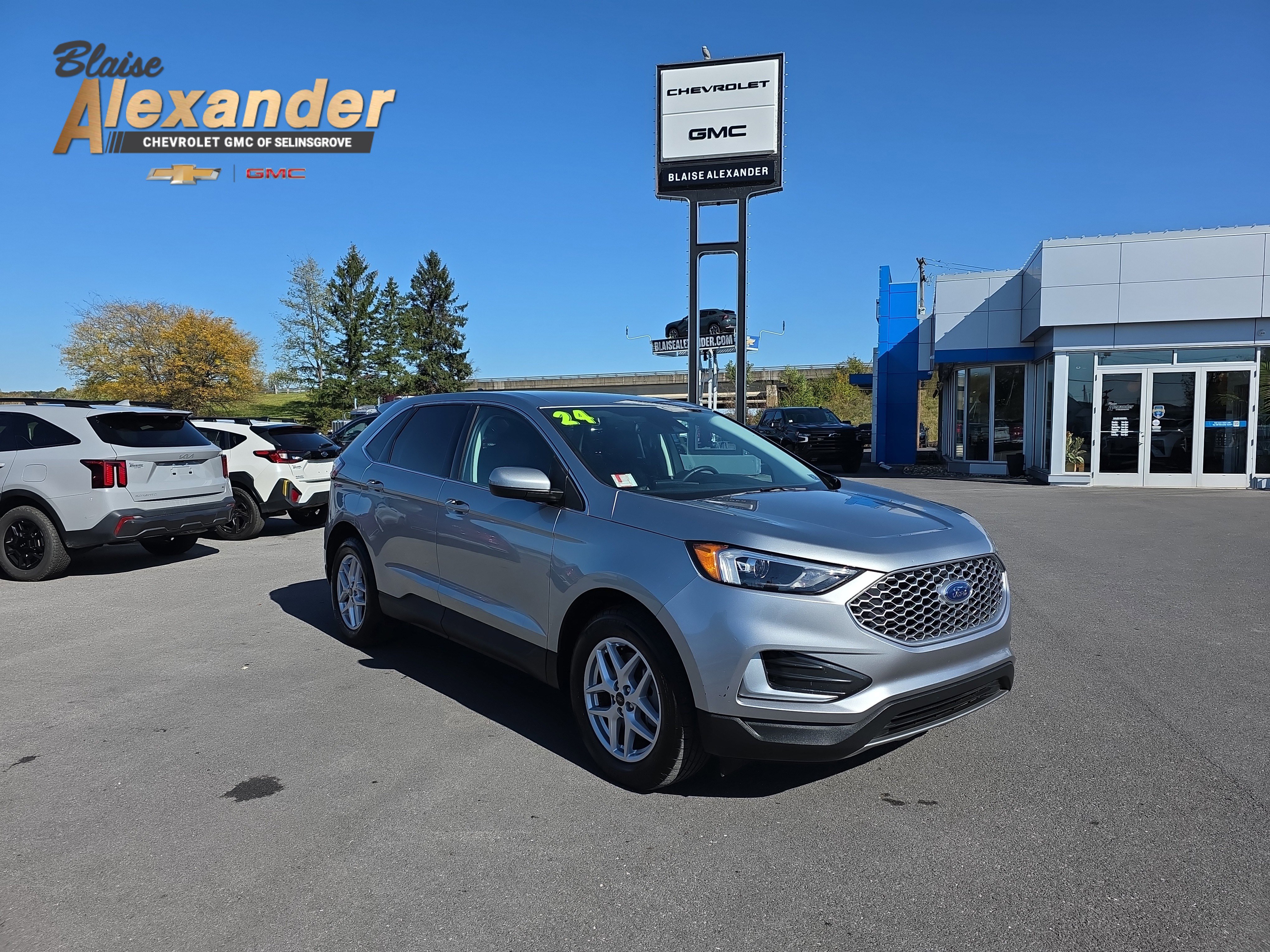 Used 2024 Ford Edge SEL video 1