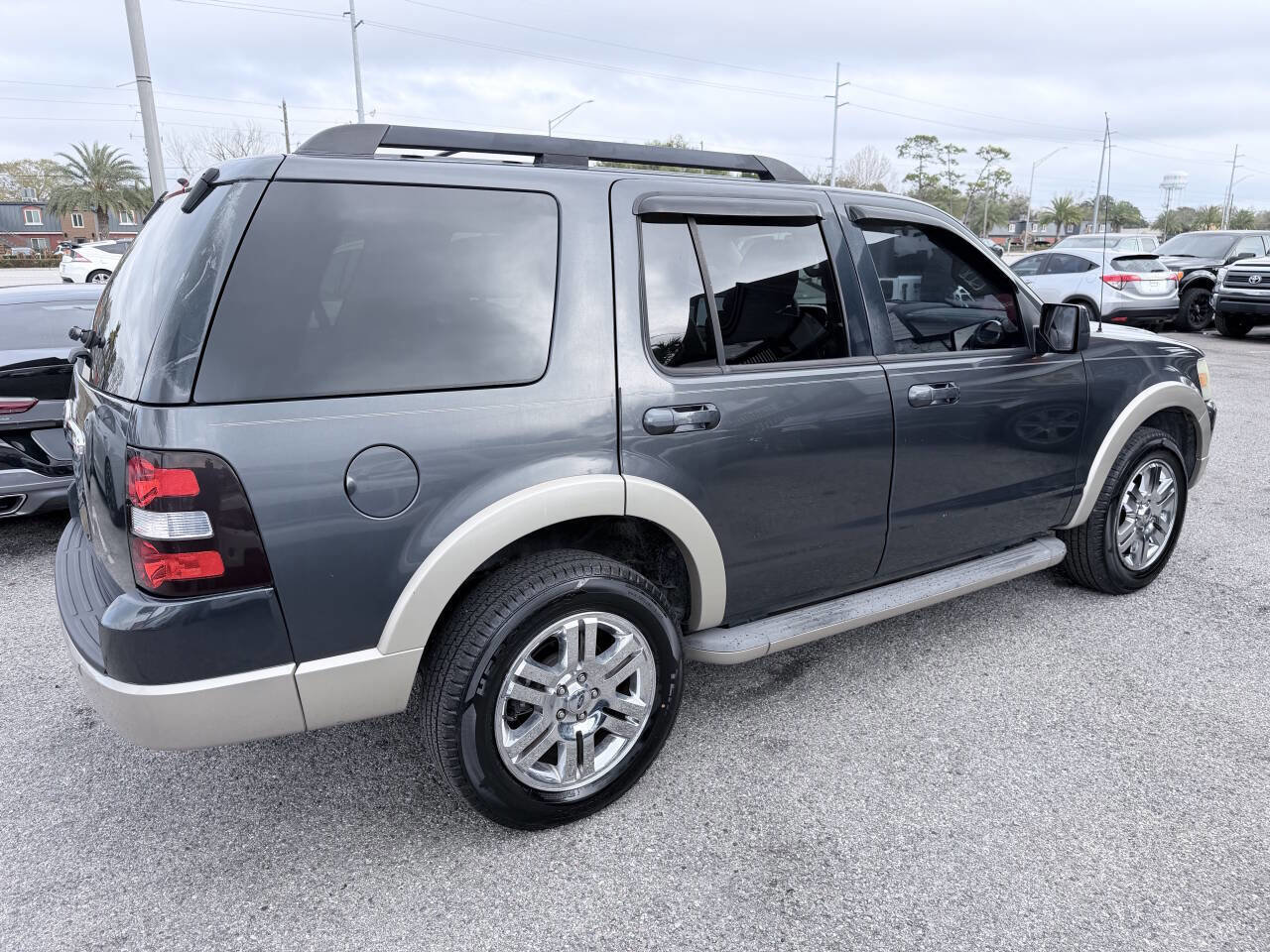 Used 2010 Ford Explorer Eddie Bauer image 6