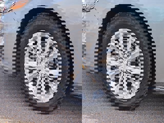 Used 2024 Chevrolet Malibu LT image 12