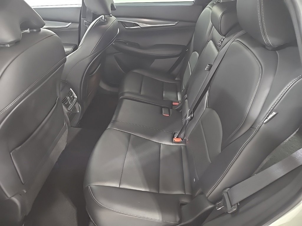 Used 2023 INFINITI QX55 Essential image 19